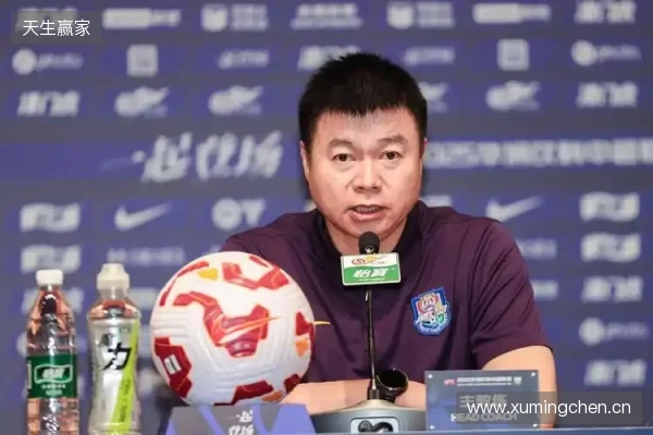 于根伟:今年引援规划大致实现了八成,我们有自己的生存方式 于根伟:今年引援规划大致实现了八成,我们有自己的生存方式